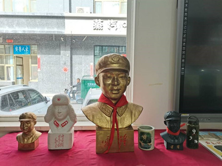 雷锋志愿活动月