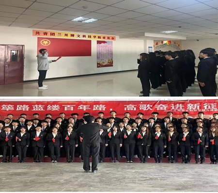 百年团旗飘 千秋青年梦 ——taptap苹果下载举办高校接力歌曲传唱活动